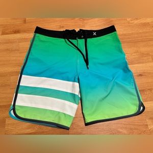 Men’s Hurley Boardshorts - 32